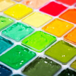 NEW MIYA HIMI - Gouache - set van 56 kleuren x 30ml - in kunststof opbergbox zwart - incl. Neon en Metallic kleuren